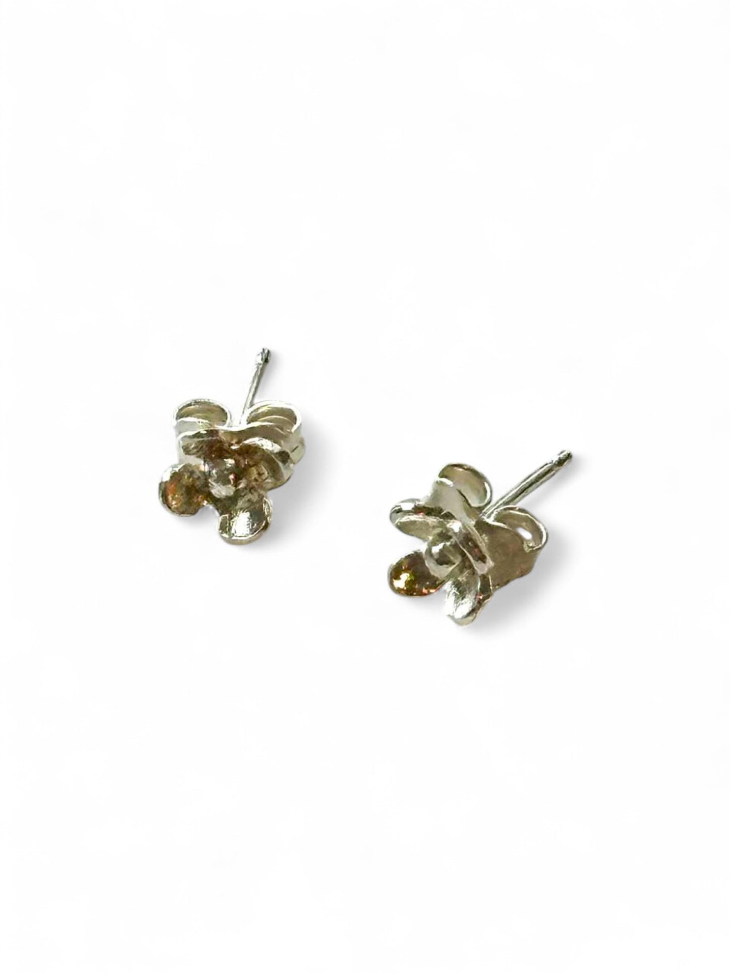 Boucles d'oreilles fixes Lilas par Sonia Imbeault
