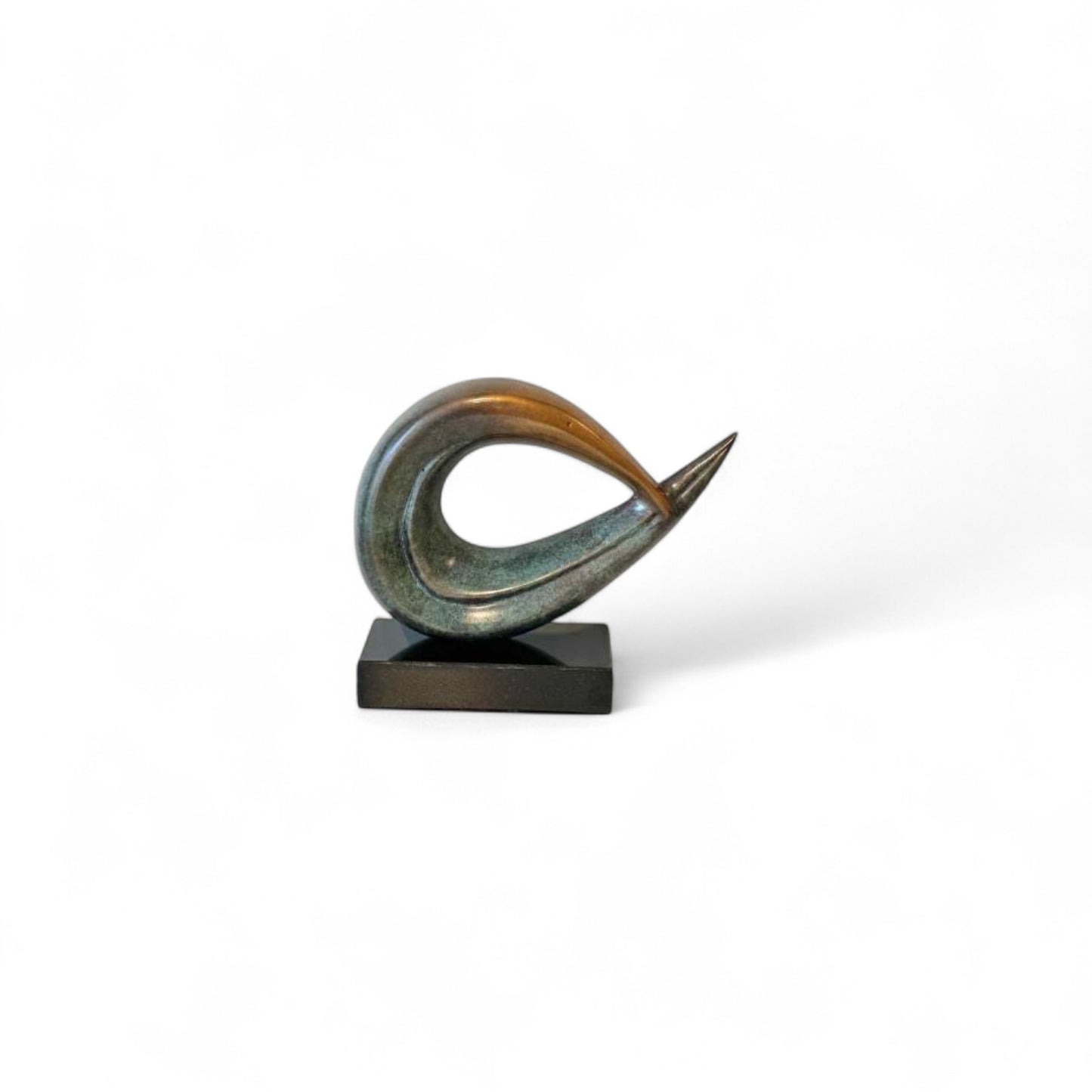 Le Stylisé – Sculpture en bronze par Marc Martel