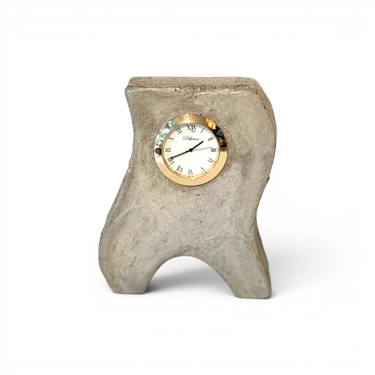 Horloge en beton armé