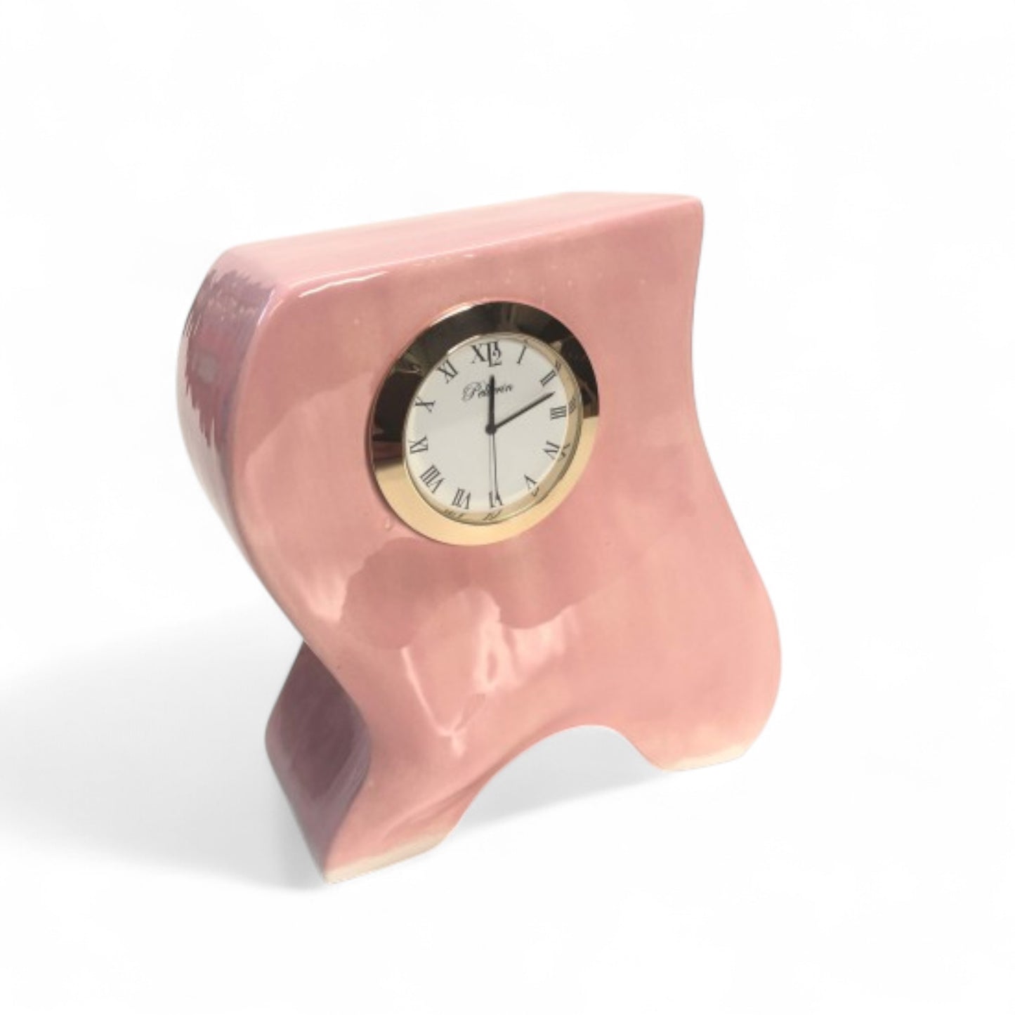 Rosalie - Horloge rose en céramique par Karine Pellerin