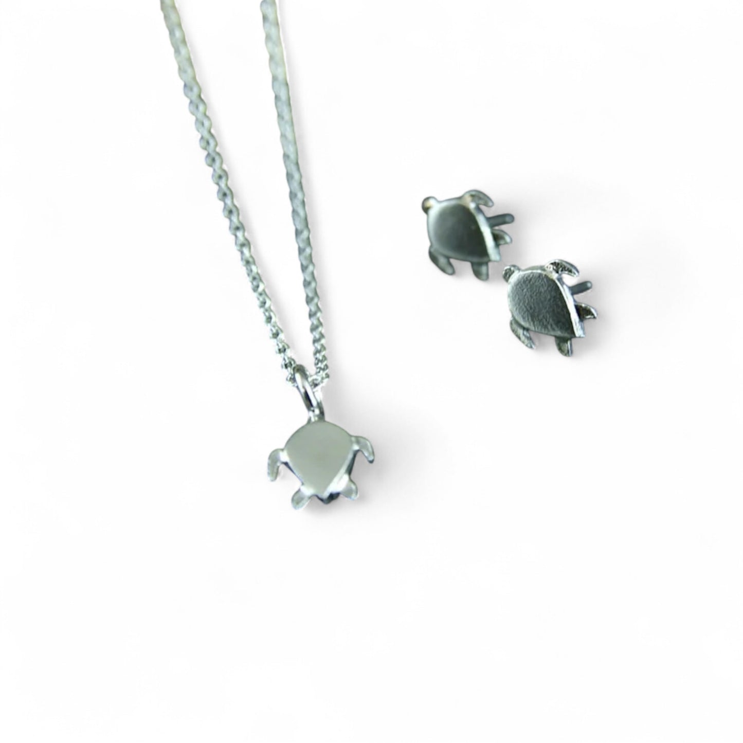 Boucles d'oreilles tortues en argent sterling par Sonia Imbeault