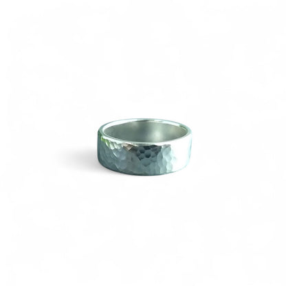 Jonc martelé en argent sterling pour homme par Sonia Imbeault