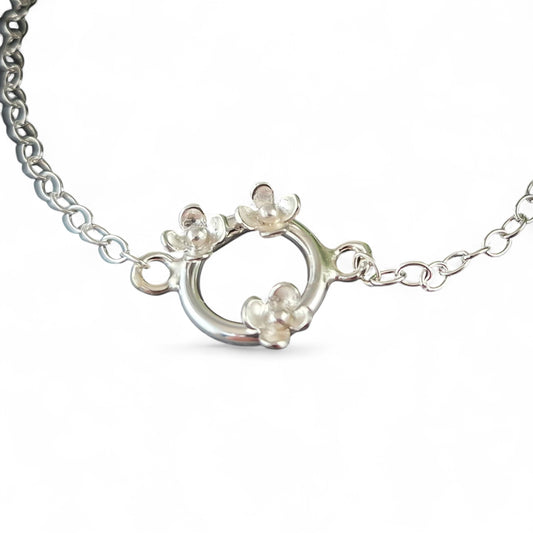 Bracelet ajustable en argent sterling Fleur de Lilas par Sonia Imbeault