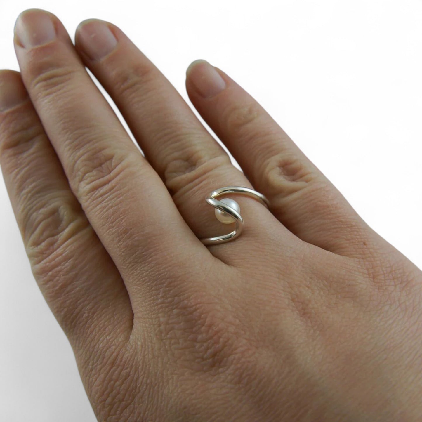 Bague perle cachée femme argent 925 par Sonia Imbeault