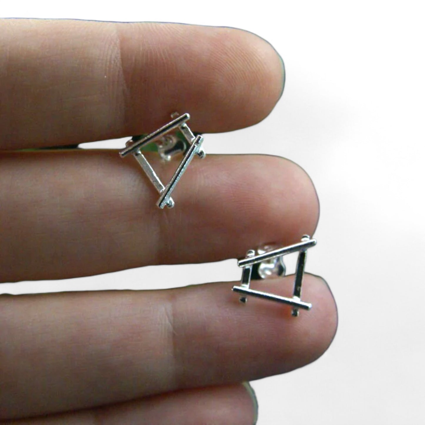 Boucles d’oreilles Circus fixes petites en argent sterling par Sonia Imbeault
