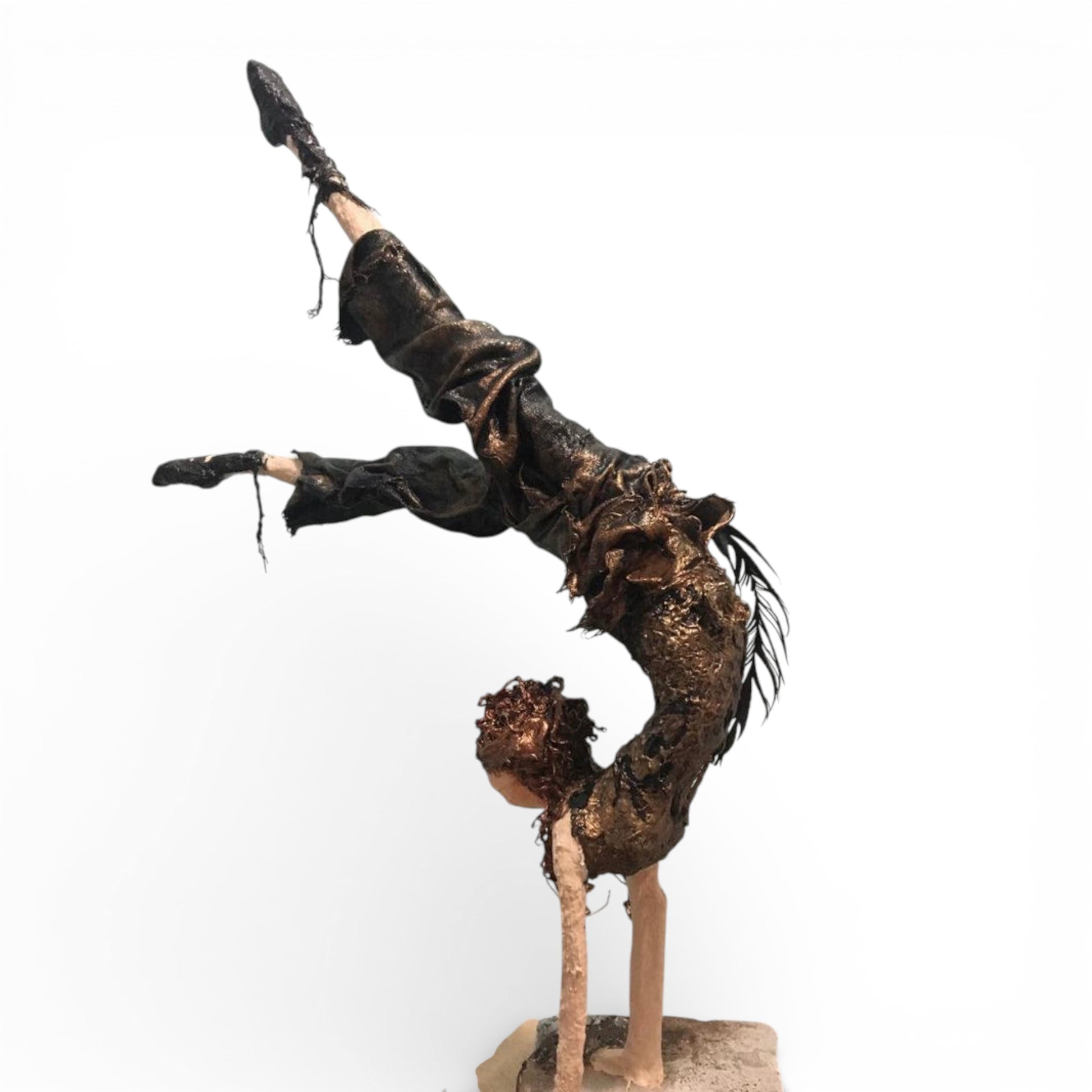 Atelier de sculpture contemporaine au durcisseur de textile animé par  Isabelle Tellier par Ateliers