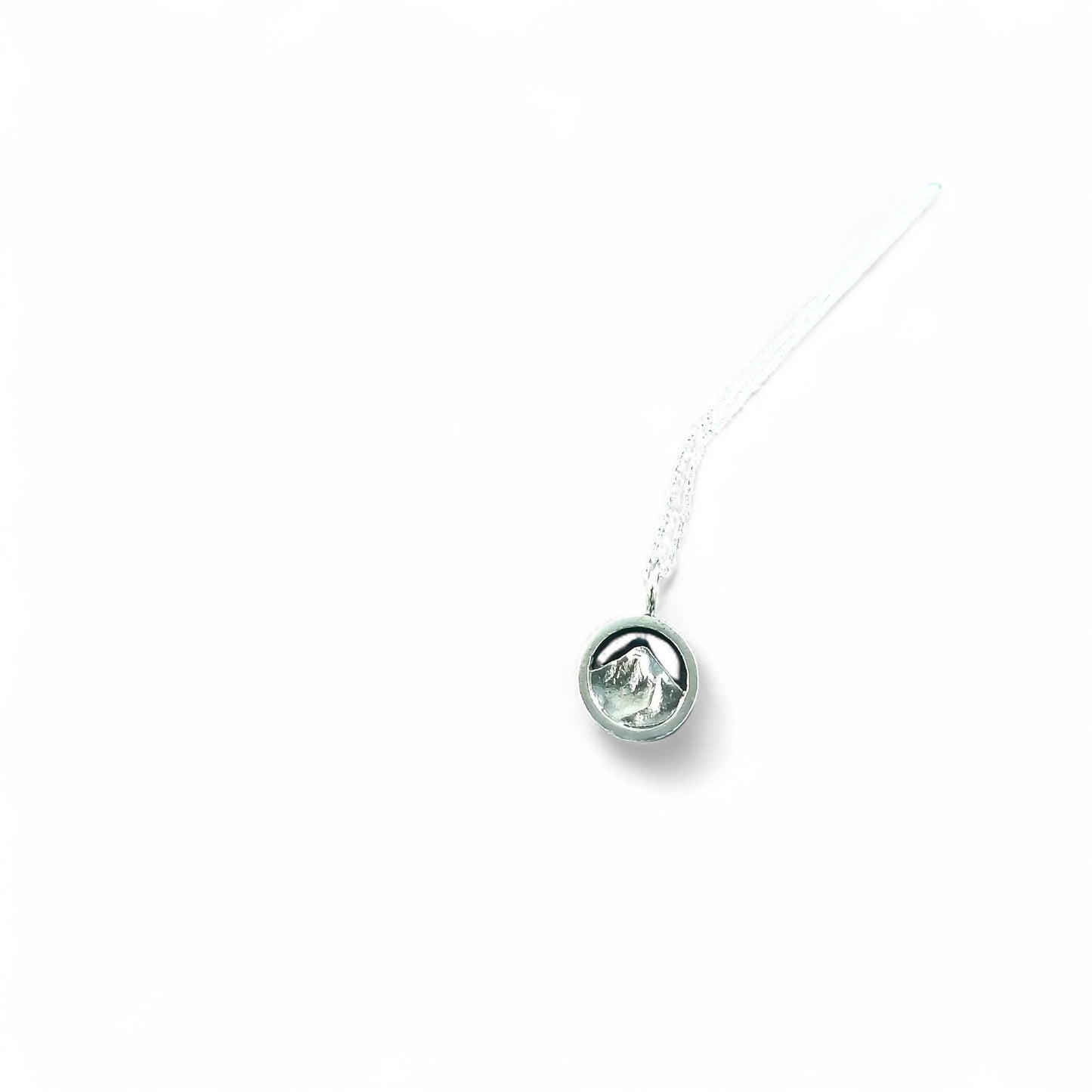 Petit pendentif montagne en argent sterling par Sonia Imbeault