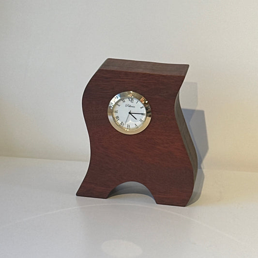 Horloge En Bois Massif - PBN618-01 par Karine Pellerin