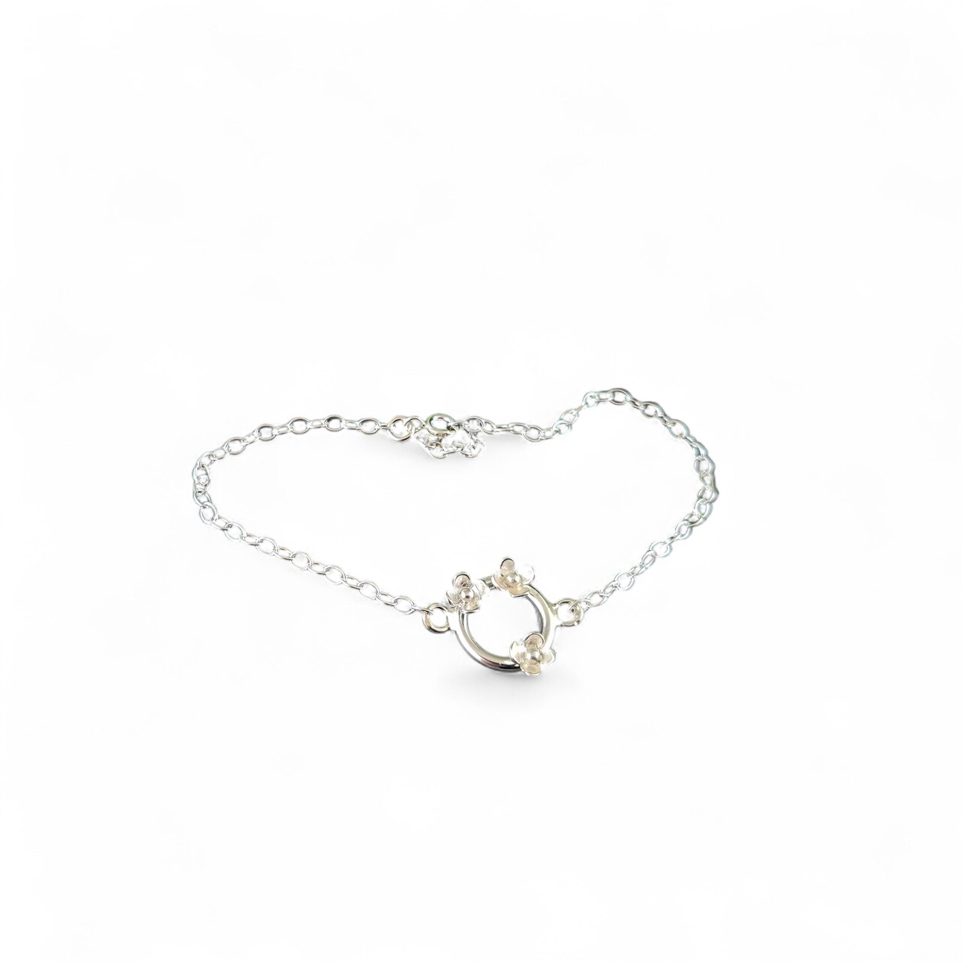 Bracelet ajustable en argent sterling Fleur de Lilas par Sonia Imbeault